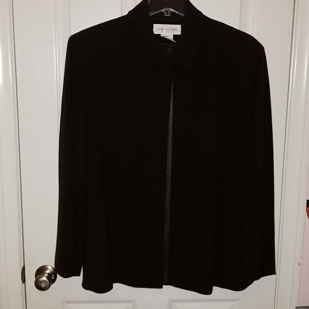 2 Piece Jones New York Pantsuit size 24